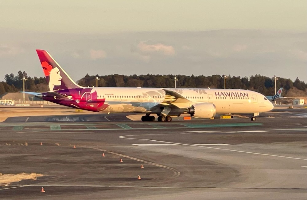 ハワイアン航空 成田空港